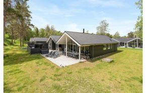 Cozy Home In Væggerløse With Wifi Bogø By